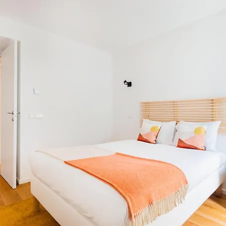 20 Modern Flat * Lisbon