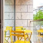 20 Modern Flat 公寓 *